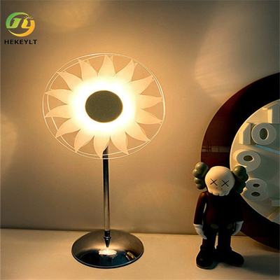 Sunflower Touch LED-Nachttischlampen Modern Iron Arcylic