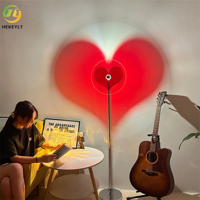 Rotes Liebes-Herz-Kopfende führte Tischlampe für Schlafzimmer-romantische Atmosphären-Dekoration