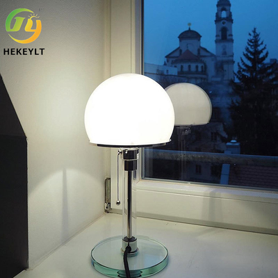 Schlafzimmer Hotel Nordic Modern Einfache LED-Tischlampe Design Glas Metall Hemisphäre Tischlampe