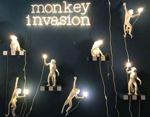 Harz-materieller Affe formen 70*25cm zeitgenössische Wand-Leuchter für Hotel